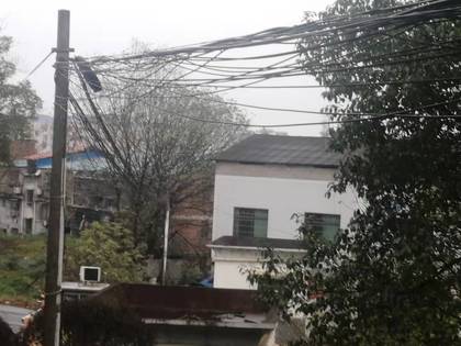 南门1清理前 南门1清理前